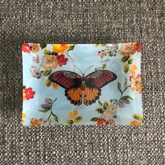 Francesca's Collections Other - Butterfly Glass Jewelry Tray or Soap Holder 🦋